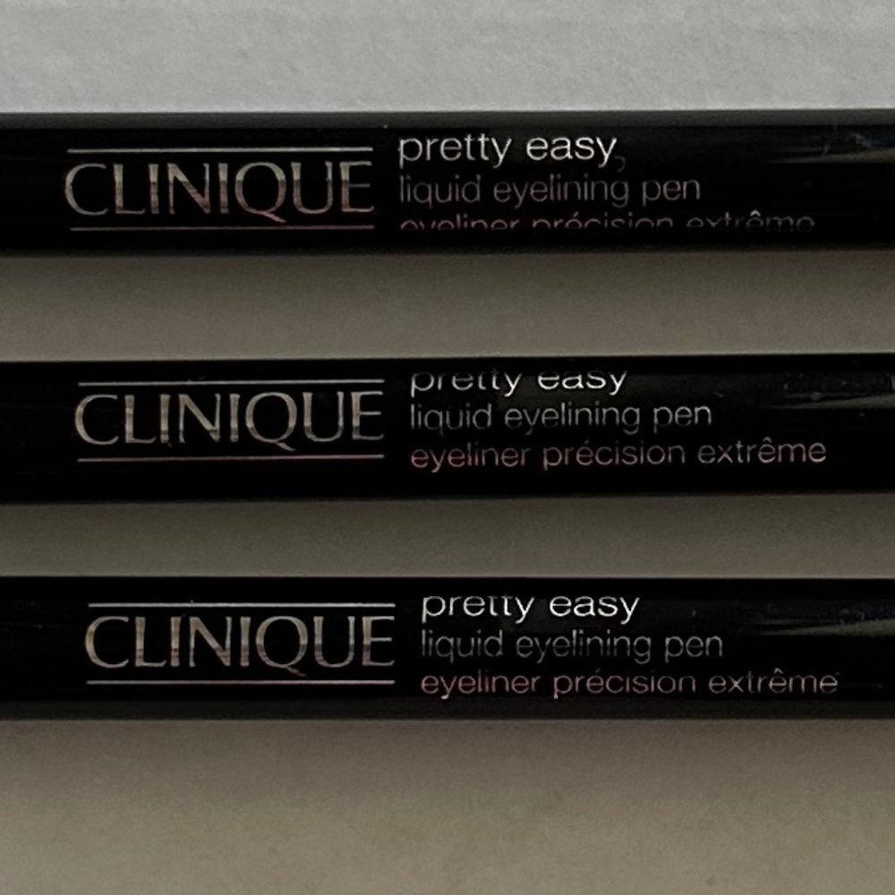 Set of 3 Clinique Pretty Easy Liquid Eyelining Pen - Picture 2 of 4